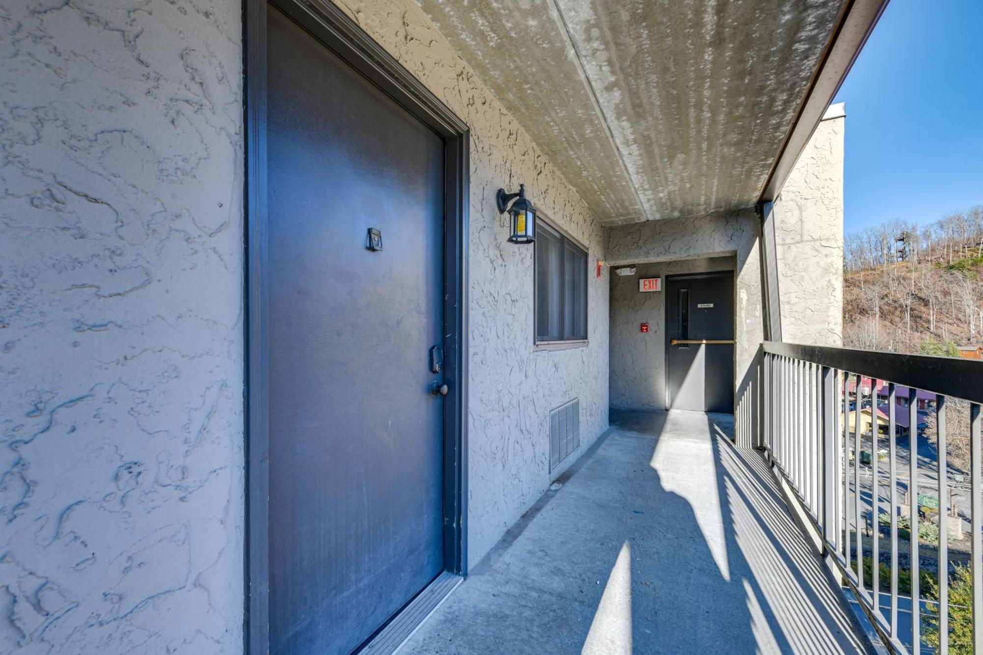 Downtown Gatlinburg Condo With Community Pool! Zewnętrze zdjęcie