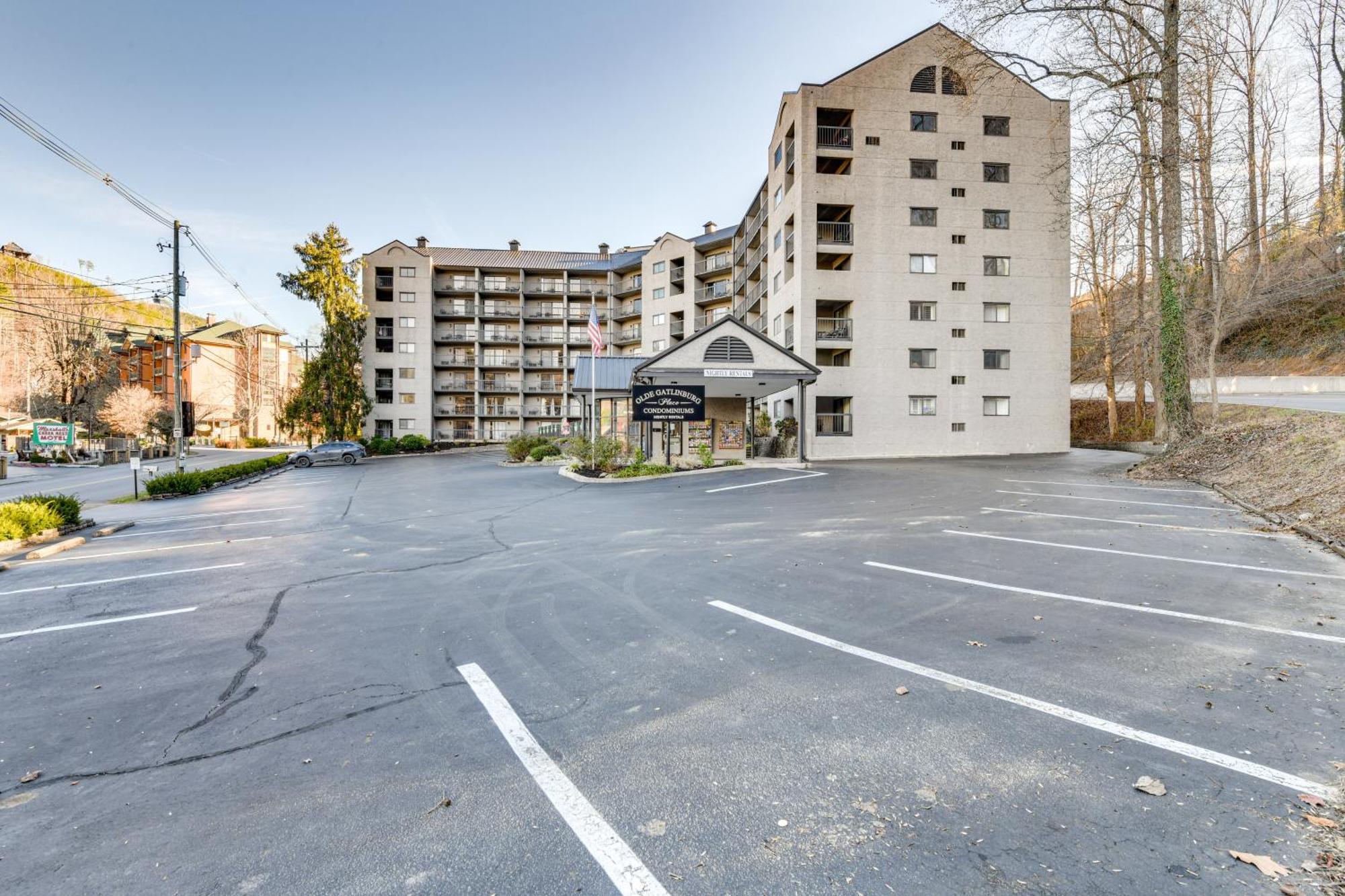 Downtown Gatlinburg Condo With Community Pool! Zewnętrze zdjęcie