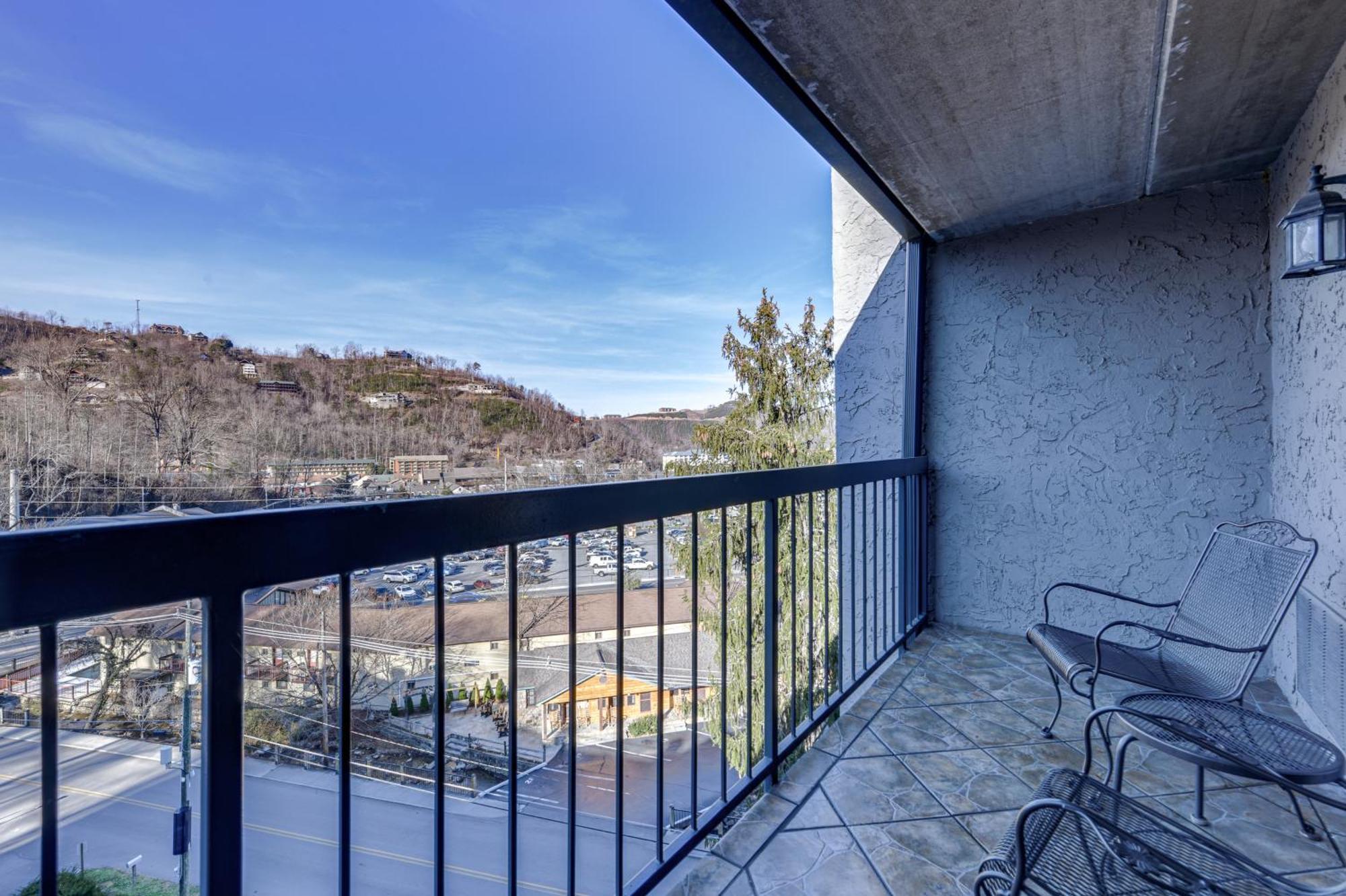 Downtown Gatlinburg Condo With Community Pool! Zewnętrze zdjęcie
