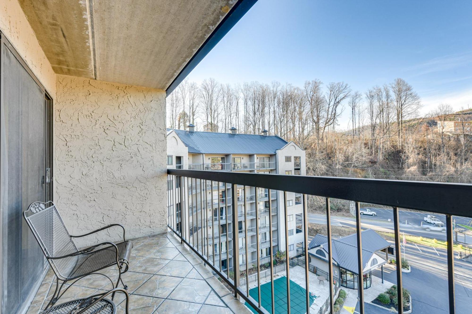 Downtown Gatlinburg Condo With Community Pool! Zewnętrze zdjęcie