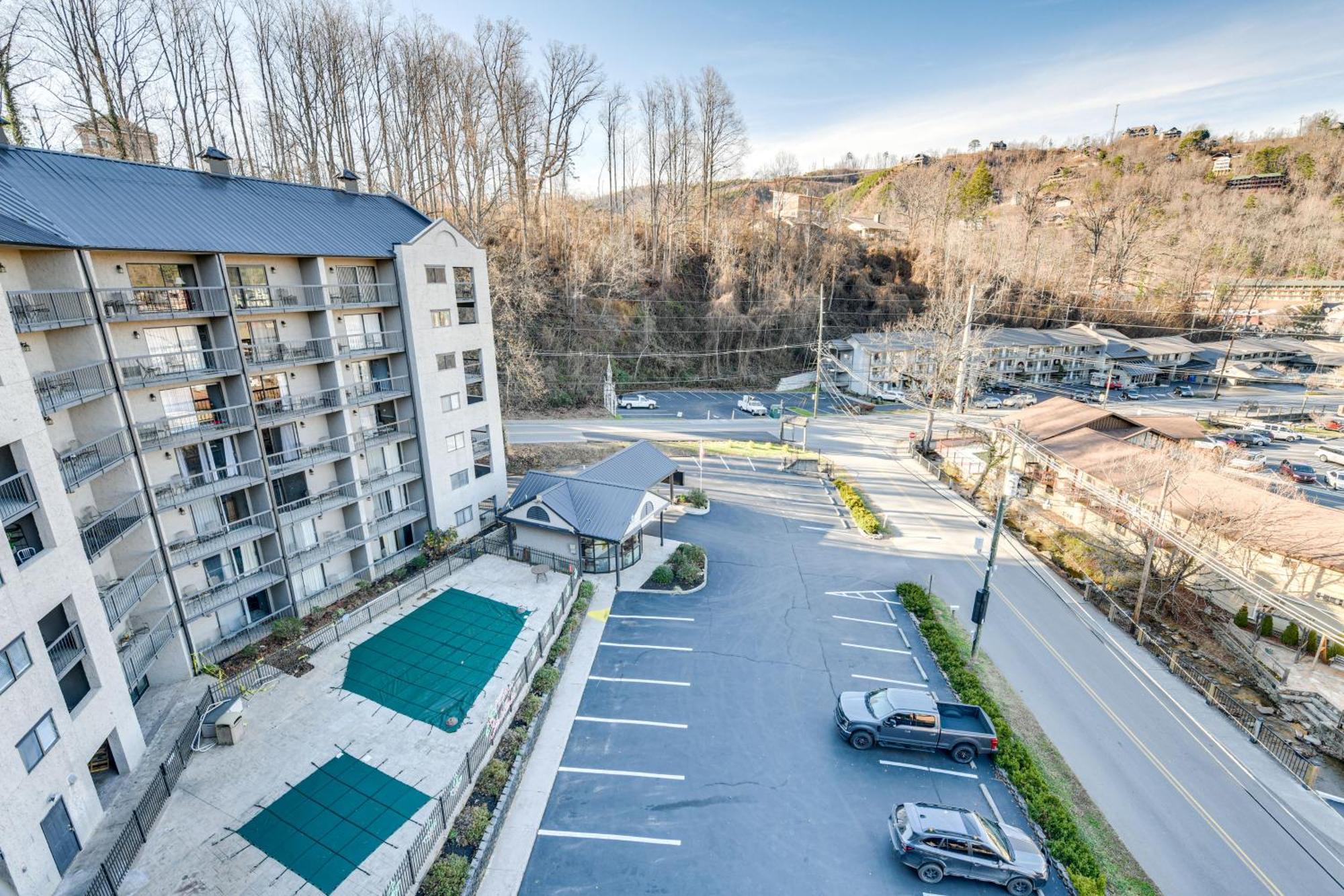 Downtown Gatlinburg Condo With Community Pool! Zewnętrze zdjęcie